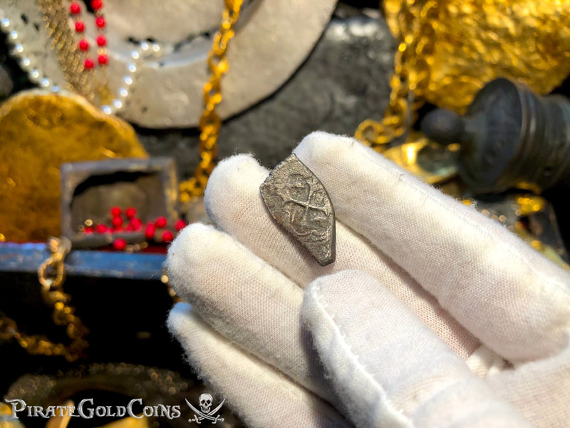 Mexico 1 Real 1704 "Dated - from the 1715 Fleet Shipwreck" 18kt Pendant 10