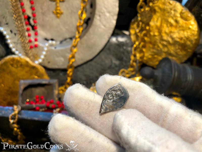 Mexico 1/2 Reales 1687 "Full Date" 18kt Gold Pendant 4