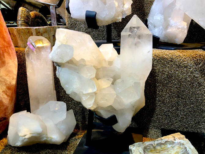 Quartz | Crystals & Minerals 17