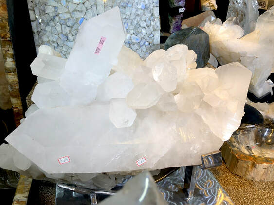 Quartz | Crystals & Minerals 7