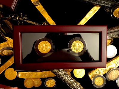 2 Piece Box Display Case: Peru 1708 8 Escudos "1715 Fleet Collection" 5