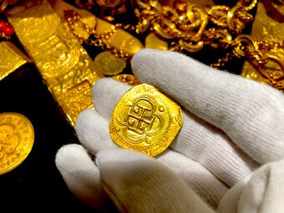 Spain 4 Escudos 1556-98 "Great Jewelry Piece" Pirate Gold Coins Treasure 3