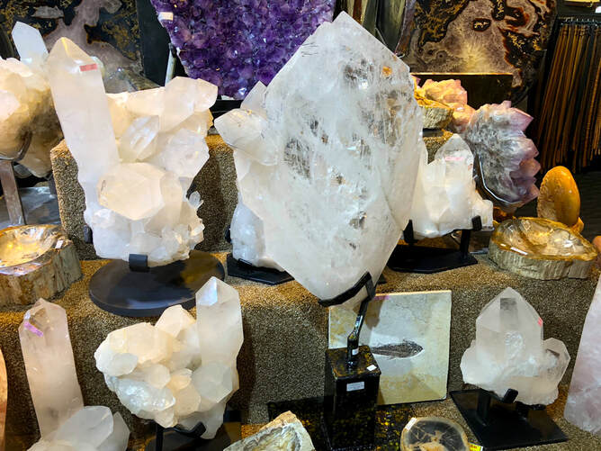 Quartz | Crystals & Minerals 10