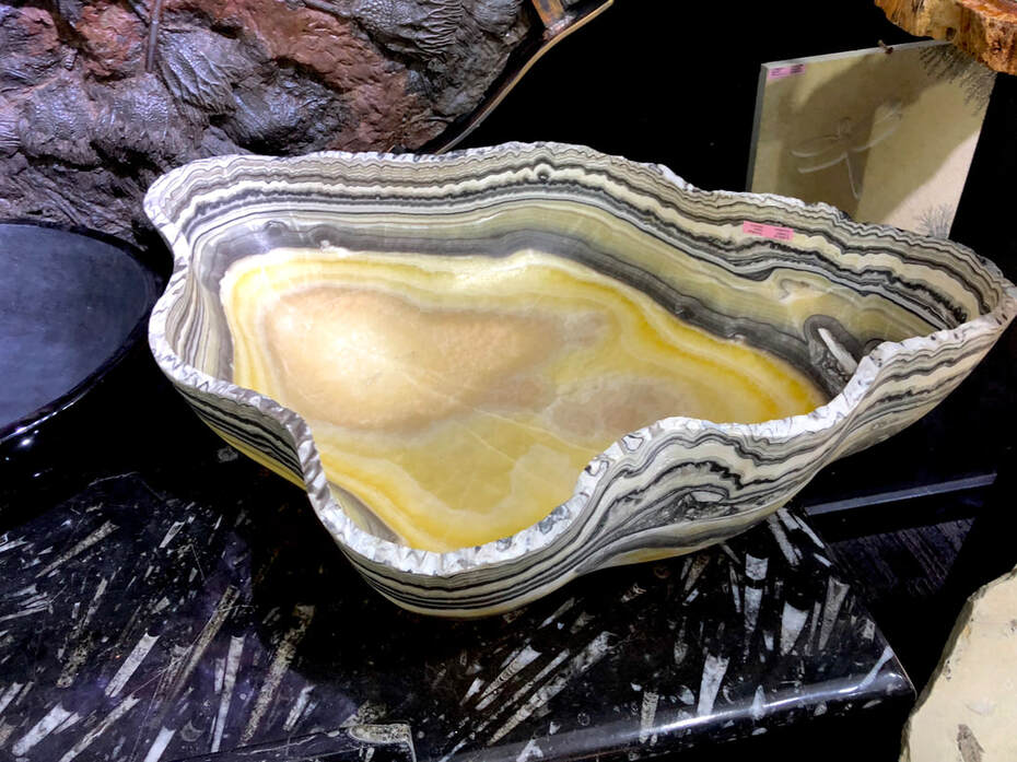 Pirate Gold Coins: Treasures of the Earth - Onyx Bowl