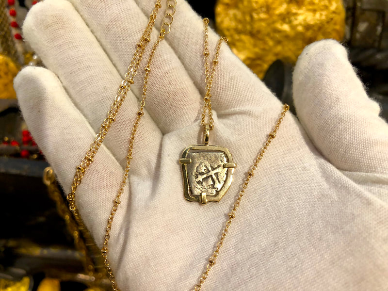 Mexico 1/2 Reales 1711 "Dated - from the 1715 Fleet Shipwreck" 18kt Pendant 9