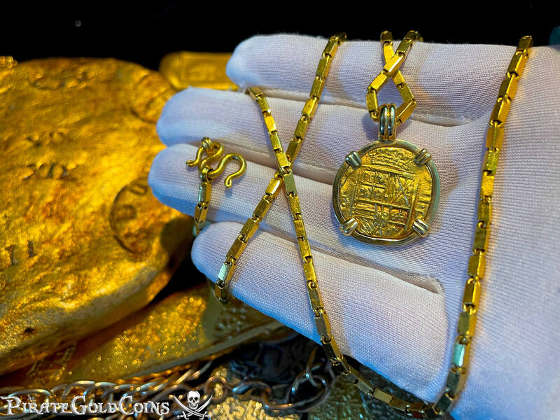 Colombia 2 Escudos 1621-65 Gold Bezel and Chain 4
