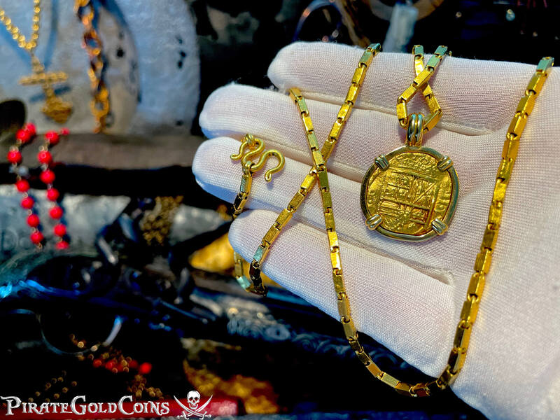 Colombia 2 Escudos 1621-65 Gold Bezel and Chain 6