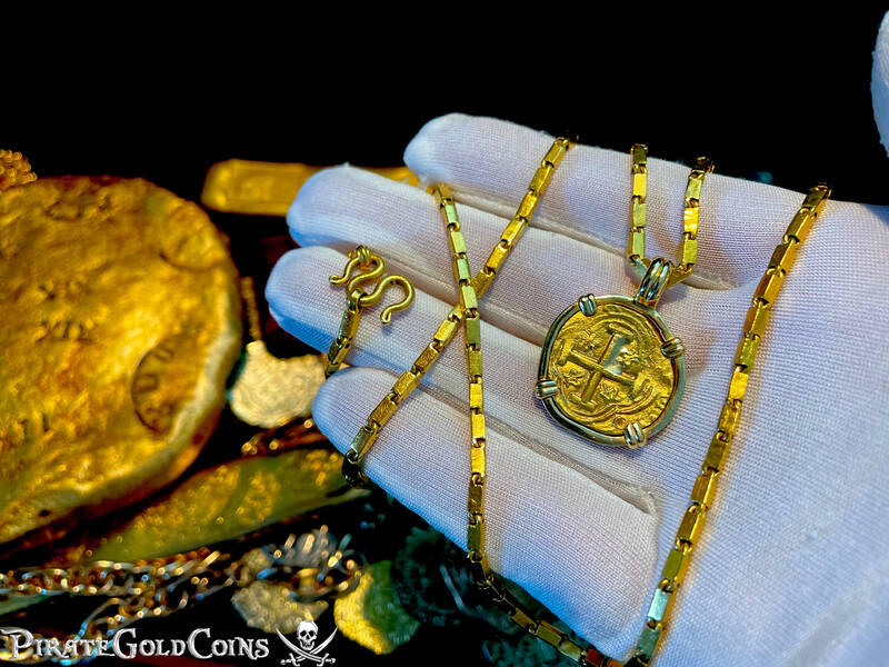 Colombia 2 Escudos 1621-65 Gold Bezel and Chain 9