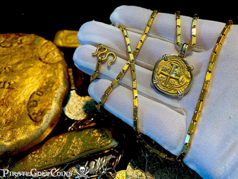 Colombia 2 Escudos 1621-65 Gold Bezel and Chain 3