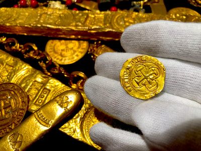 Spain 1 Escudo 1516-56 "Full Crown & Legends" NGC 58 13