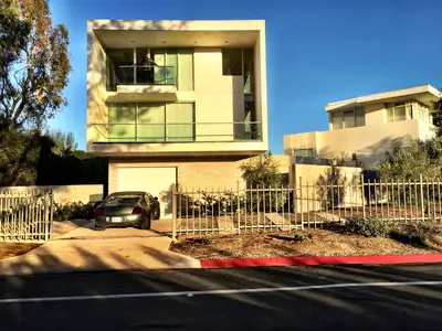 Pirate Bentley Continental GT — Custom Upgraded Rims & Headrests 3