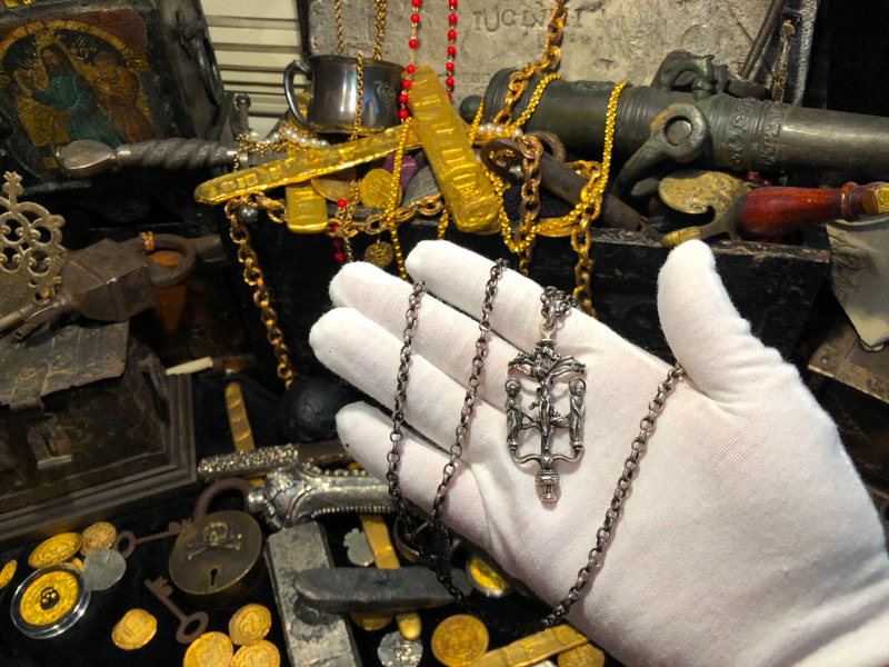 Crucifix Jesus Christ Circa 1450-1500 AD & 33" Original Chain 3