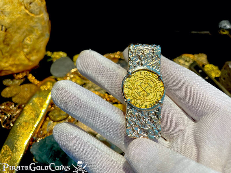 Money Clip with Recreation Atocha 1622 Shipwreck Colombia Coin 16