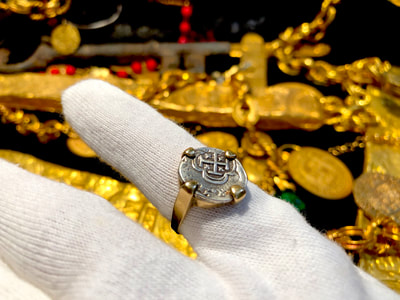 Spain 2 Reales Silver Reproduction 18kt Gold Ring 4