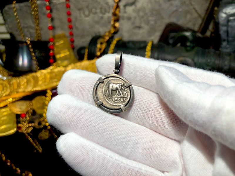 Roman Imperatorial "Caesar Elephant" Necklace 2