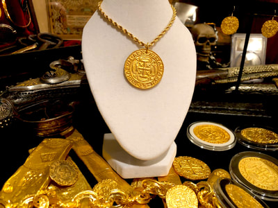 Pirate Treasure Shipwreck Necklace Mexico 1715 Royal (Mini) 5