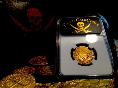 Spain  1 Escudo  1516-56  "Square D to Left"  NGC 35 ! Strong Details 6