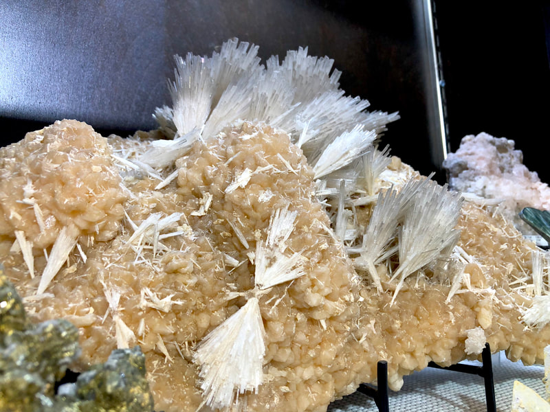 Pirate Gold Coins: Treasures of the Earth - Mesolite 5