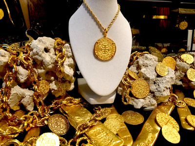 Mexico Royal 1715 Dated with Bezel Replica Pirate Gold Coins 3