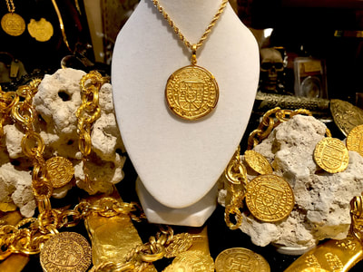 Mexico Royal 1715 Dated with Bezel Replica Pirate Gold Coins 8