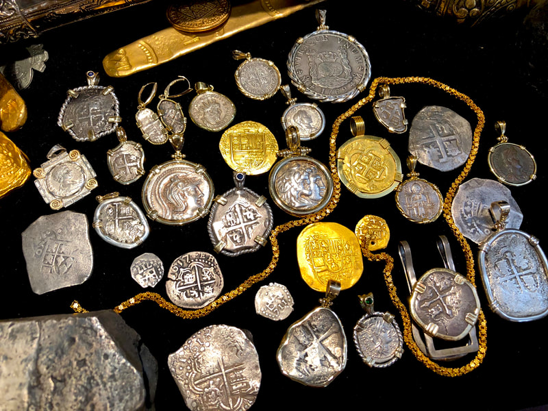 Roman Empire Head of Roma 126BC "Quintus Fabius Labeo" Pendant 11