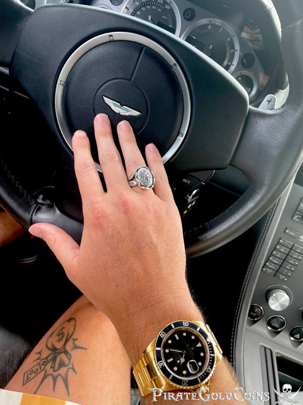 Memento Mori Georgian 18th Century Skull and Bones Ring 8