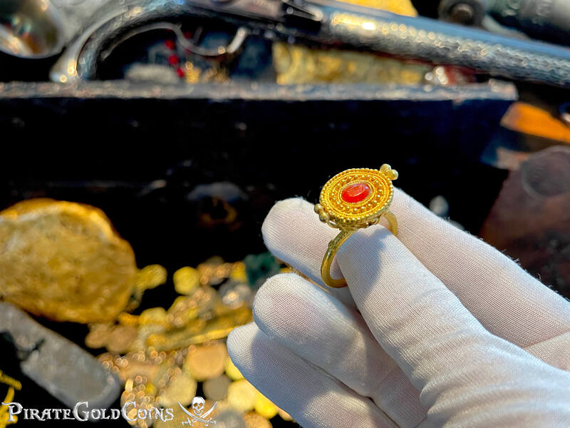 Byzantine Gold Ring with Cage Bezel 5-6th Century 9