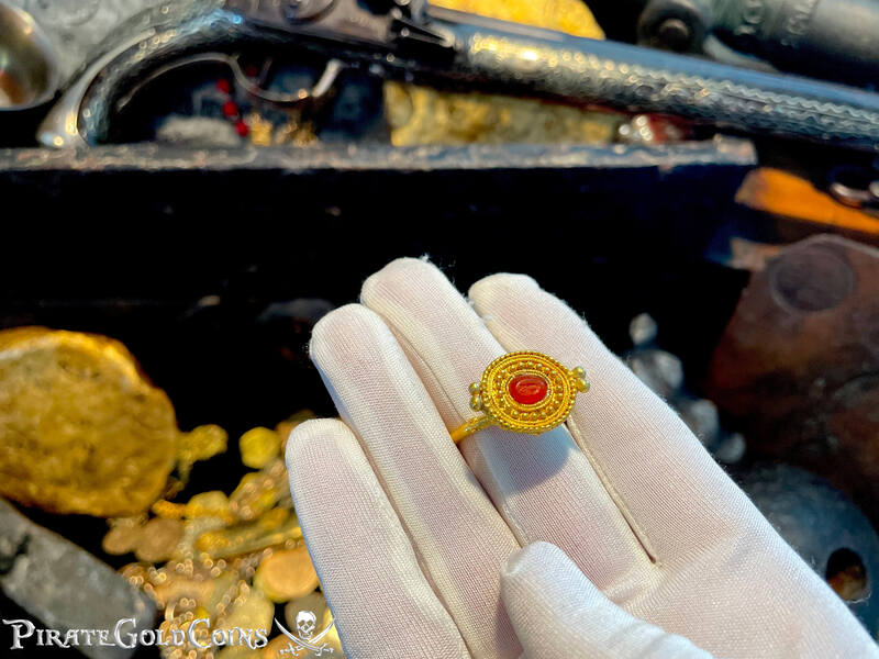 Byzantine Gold Ring with Cage Bezel 5-6th Century 15