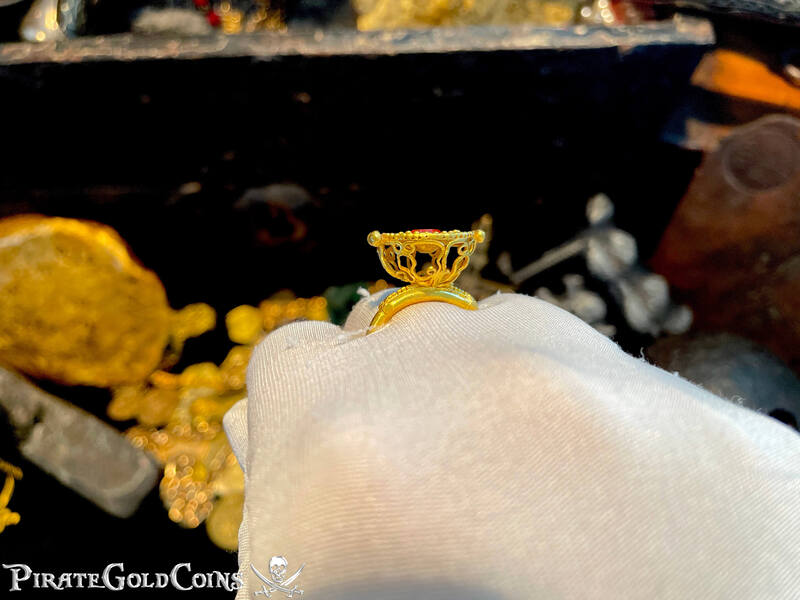 Byzantine Gold Ring with Cage Bezel 5-6th Century 7