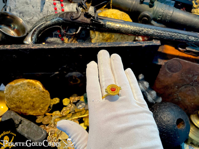 Byzantine Gold Ring with Cage Bezel 5-6th Century 16