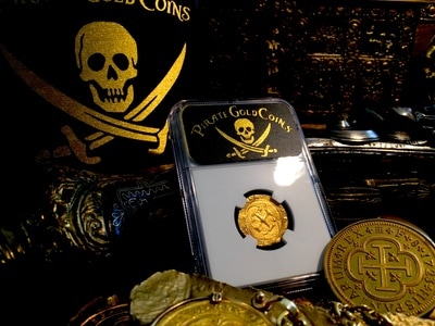 Spain  1 Escudo  1516-56  "Full Crown & Nice Centering"  NGC 55 5