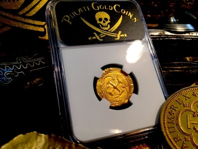 Spain  1 Escudo  1516-56  "Full Crown & Nice Centering"  NGC 55 6