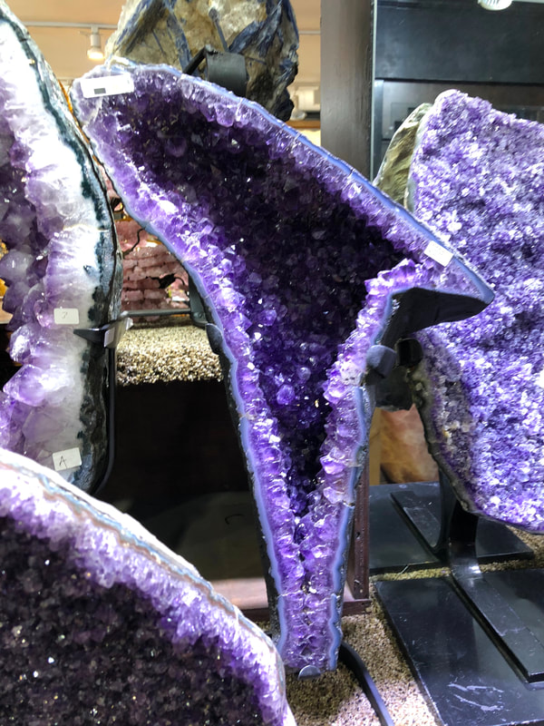 Pirate Gold Coins Treasures of the Earth - Amethyst Dolphin 4