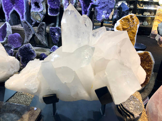 Quartz | Crystals & Minerals 12