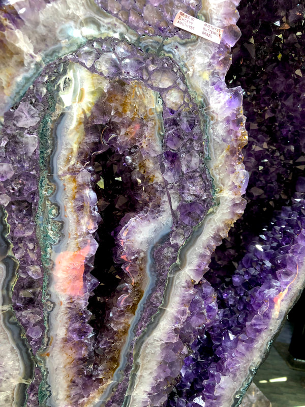 Pirate Gold Coins Treasures of the Earth - Amethyst Table 6