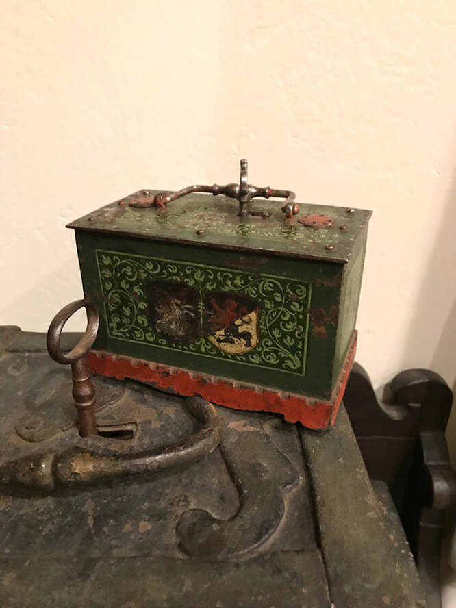 Authentic Treasure Chests 13