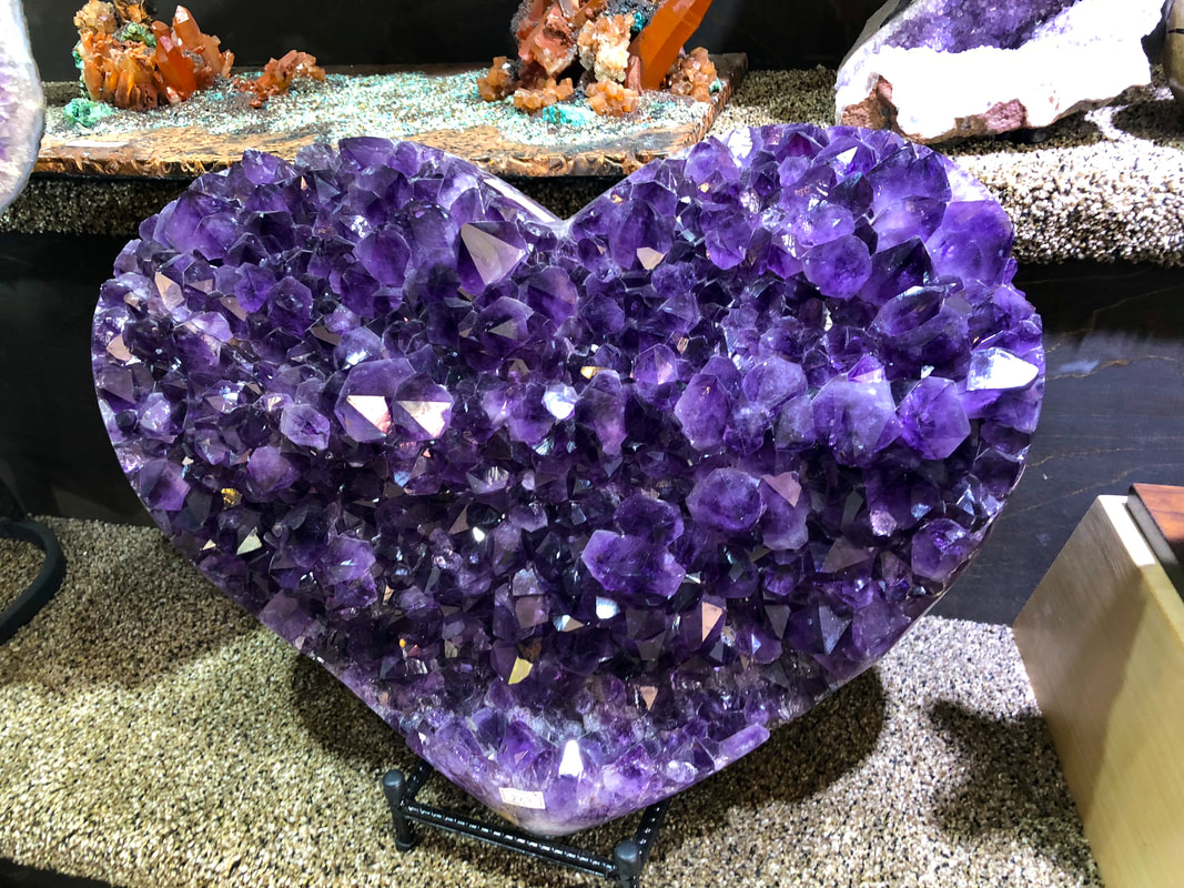 Amethyst | Crystals & Minerals 22