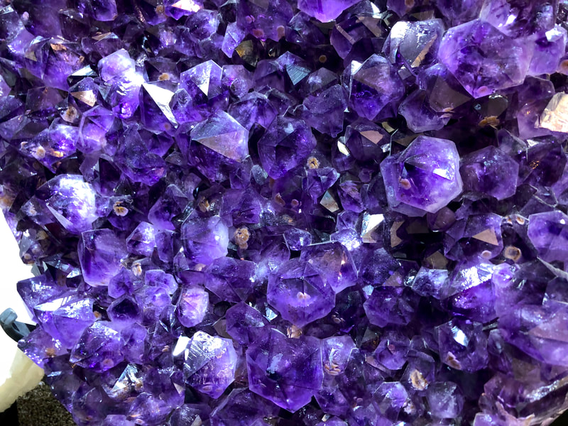 Pirate Gold Coins Treasures of the Earth - Amethyst Angel Wings 4