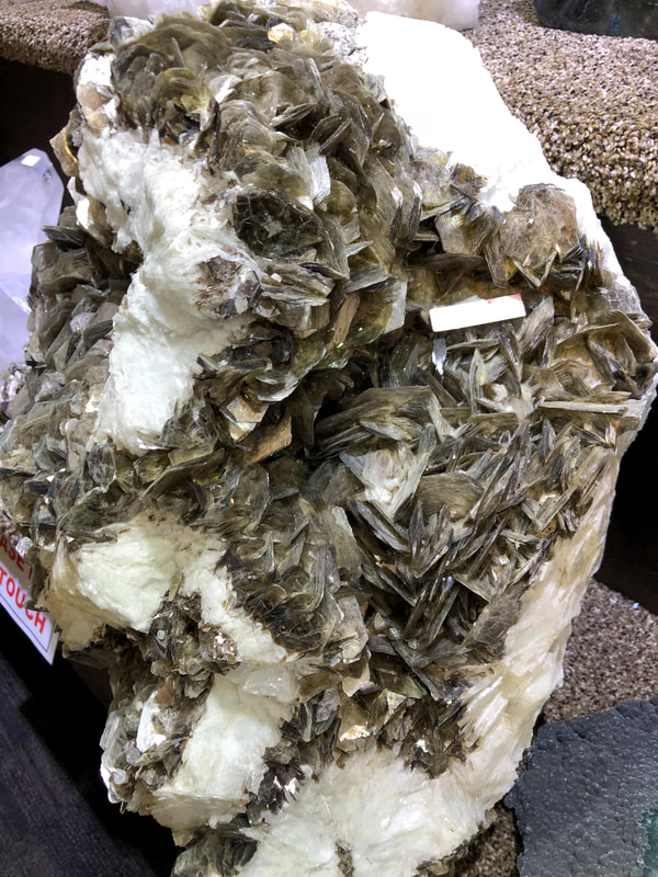 Pirate Gold Coins: Treasures of the Earth - Mica Crystal 3