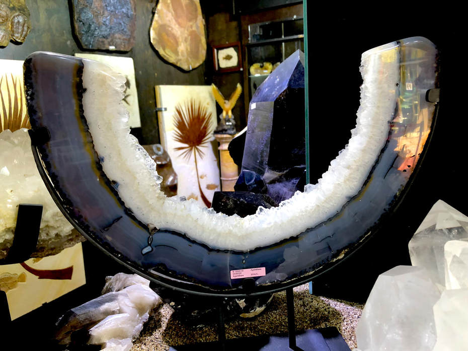 Pirate Gold Coins Treasures of the Earth - Agate Half Moon