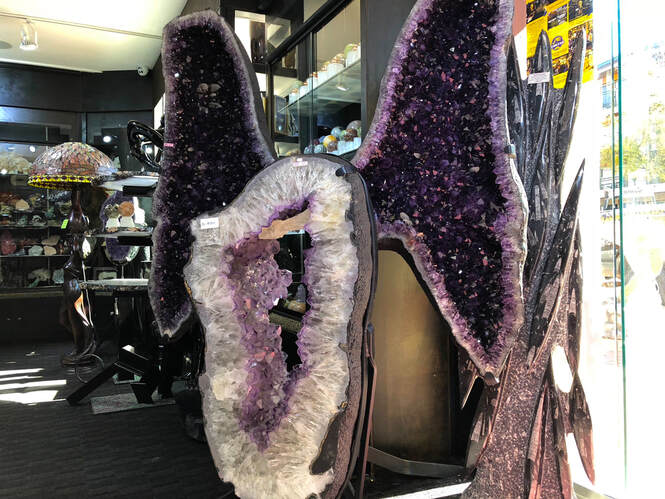 Amethyst | Crystals & Minerals 12