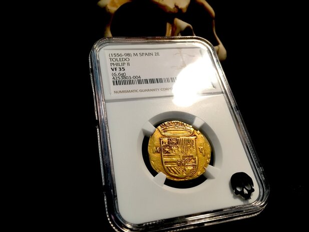 Spain 1556-98 2 Escudos 36