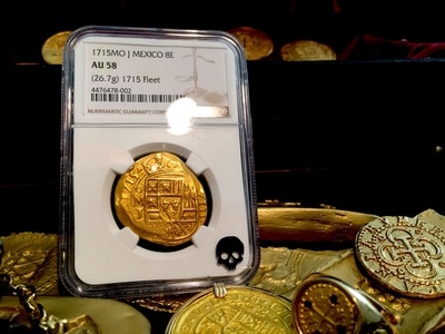 Pirate Gold Coins Treasures of the Earth - Crystal Wall on Stand 9