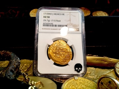 Mexico  8 Escudos  1715  "Full 4 Digit Date of the Fleet"  NGC 58 24