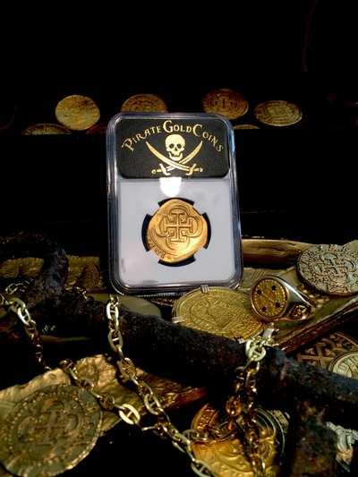 Mexico  8 Escudos  1715  "Full 4 Digit Date of the Fleet"  NGC 58 34