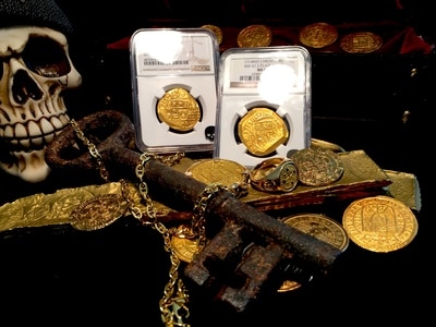 Mexico  8 Escudos  1715  "Full 4 Digit Date of the Fleet"  NGC 58 44