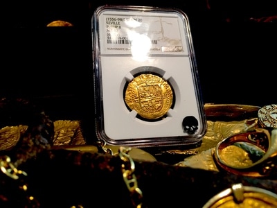 Spain  2 Escudos  1556-98  "Full Crown"  NGC 62 2