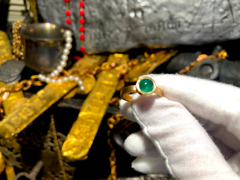 Atocha Emerald 22kt Solid Gold Ring Reproduction 2