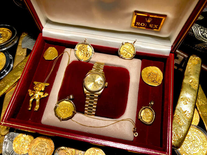 Women's Gold Rolex DateJust with Box and Papers! 6