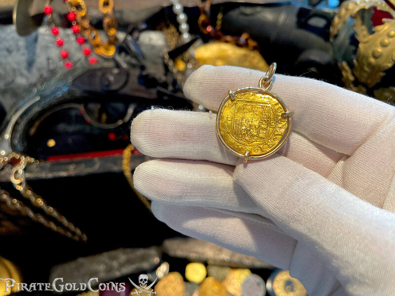 Spain 1 Escudo 1516-56 "Great Details & Centering" 14kt Bezel 5